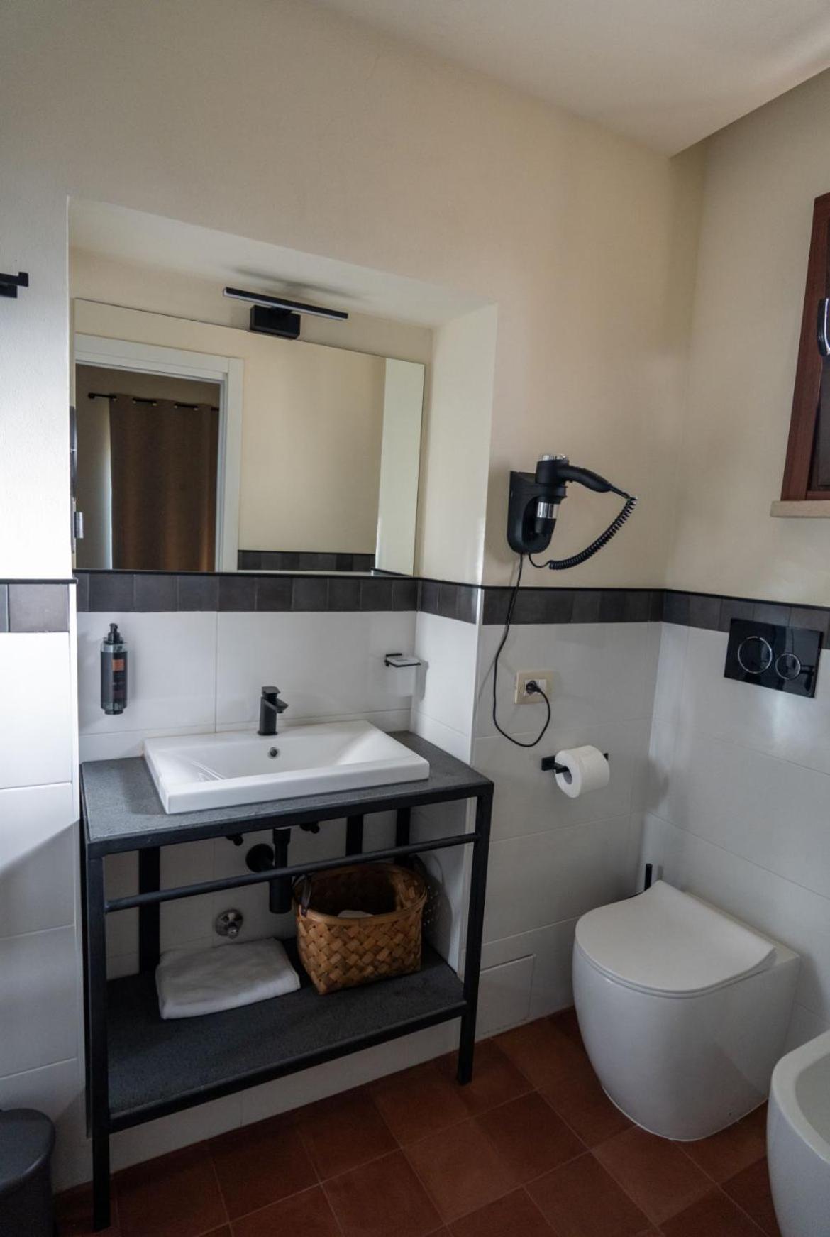 Tenuta Del Duca Fiumicino Locanda E Hostaria Guest House Εξωτερικό φωτογραφία